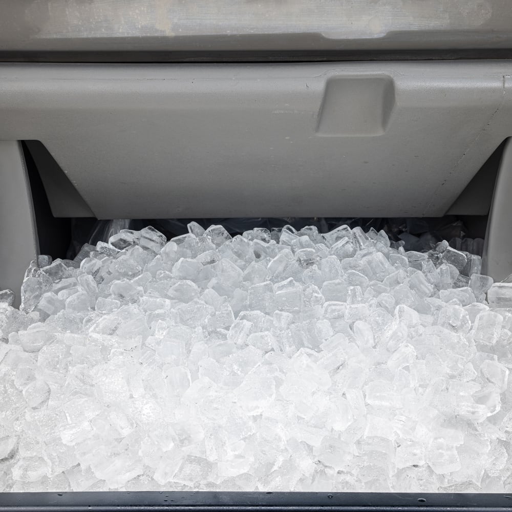 Scotsman B322S 22"W Ice Bin 370 lb. Stainless Steel Exterior