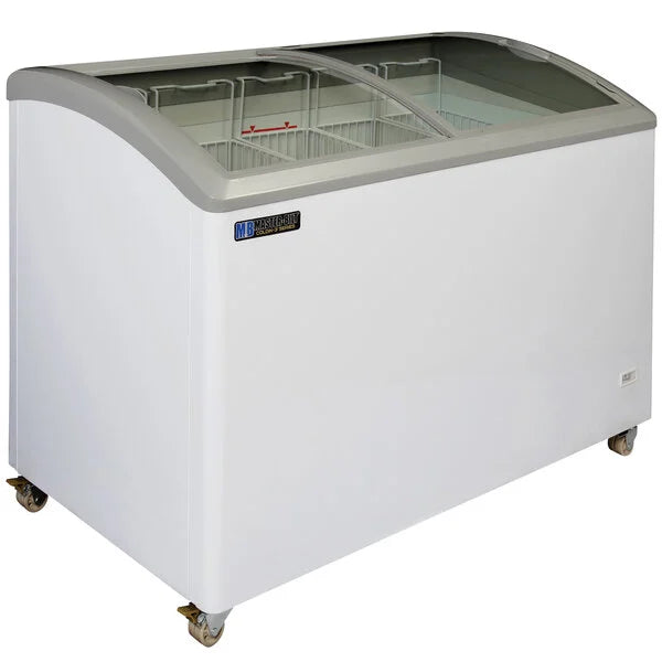 Master-Bilt MSC-49AA Curved Top Display Freezer