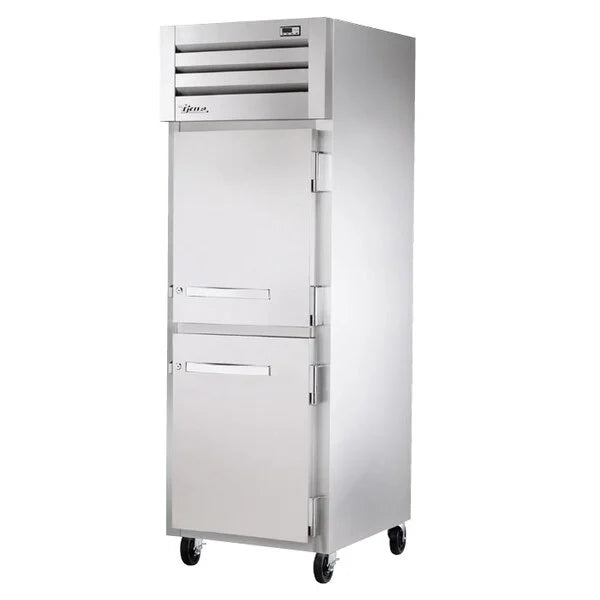 True STG1H-2HS Full Height Insulated Mobile Heated Cabinet with (3) Pan Capacity